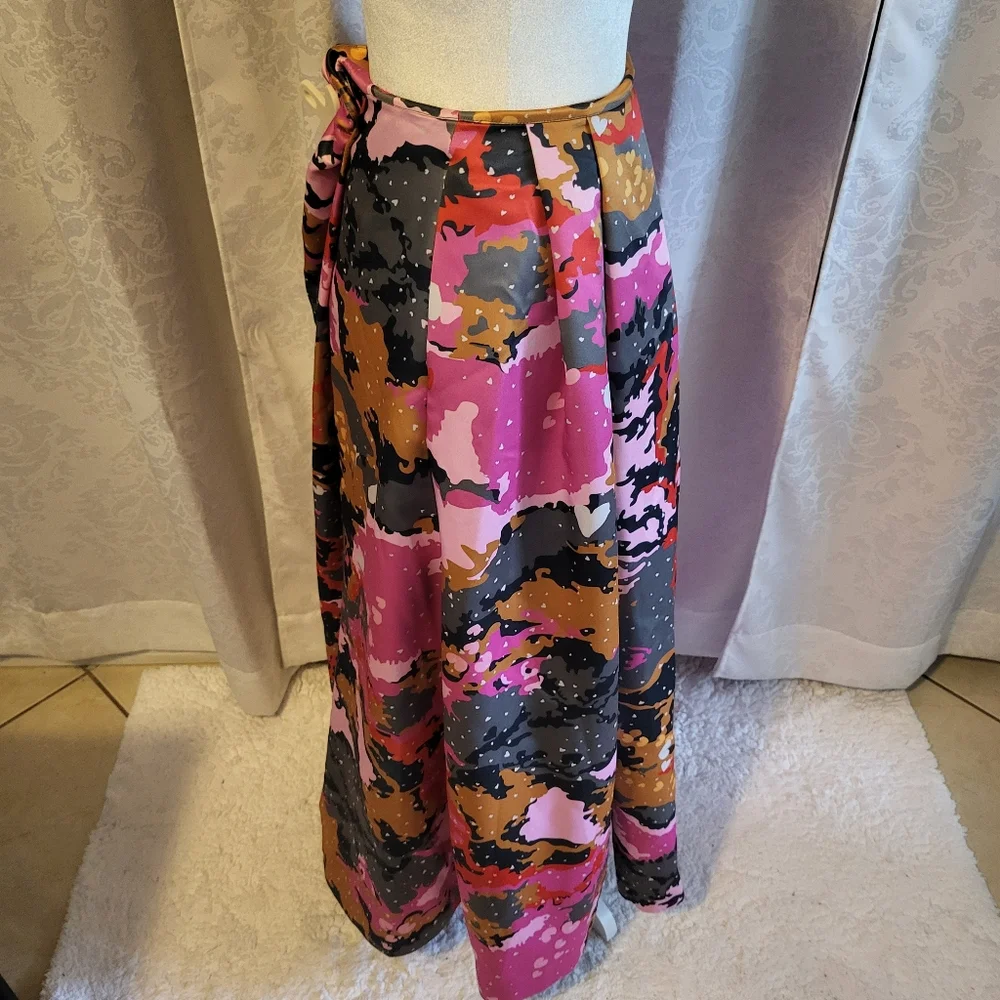 NWT MANISH ARORA Maxi Skirt Pleated Flowy, Size L, Color Pink, Multicolor